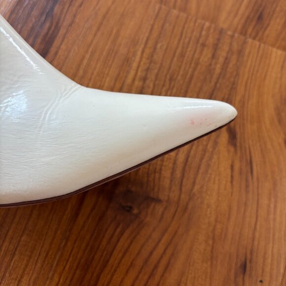 Tory Burch Vintage Leather Pointed Toe Heels - Picture 9 of 16
